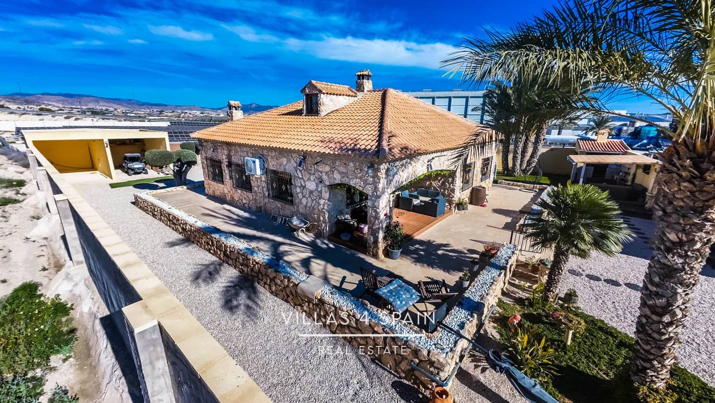 4 camera da letto Villa in vendita in Fortuna con piscina garage - 399.000 € (Rif: 8815042)