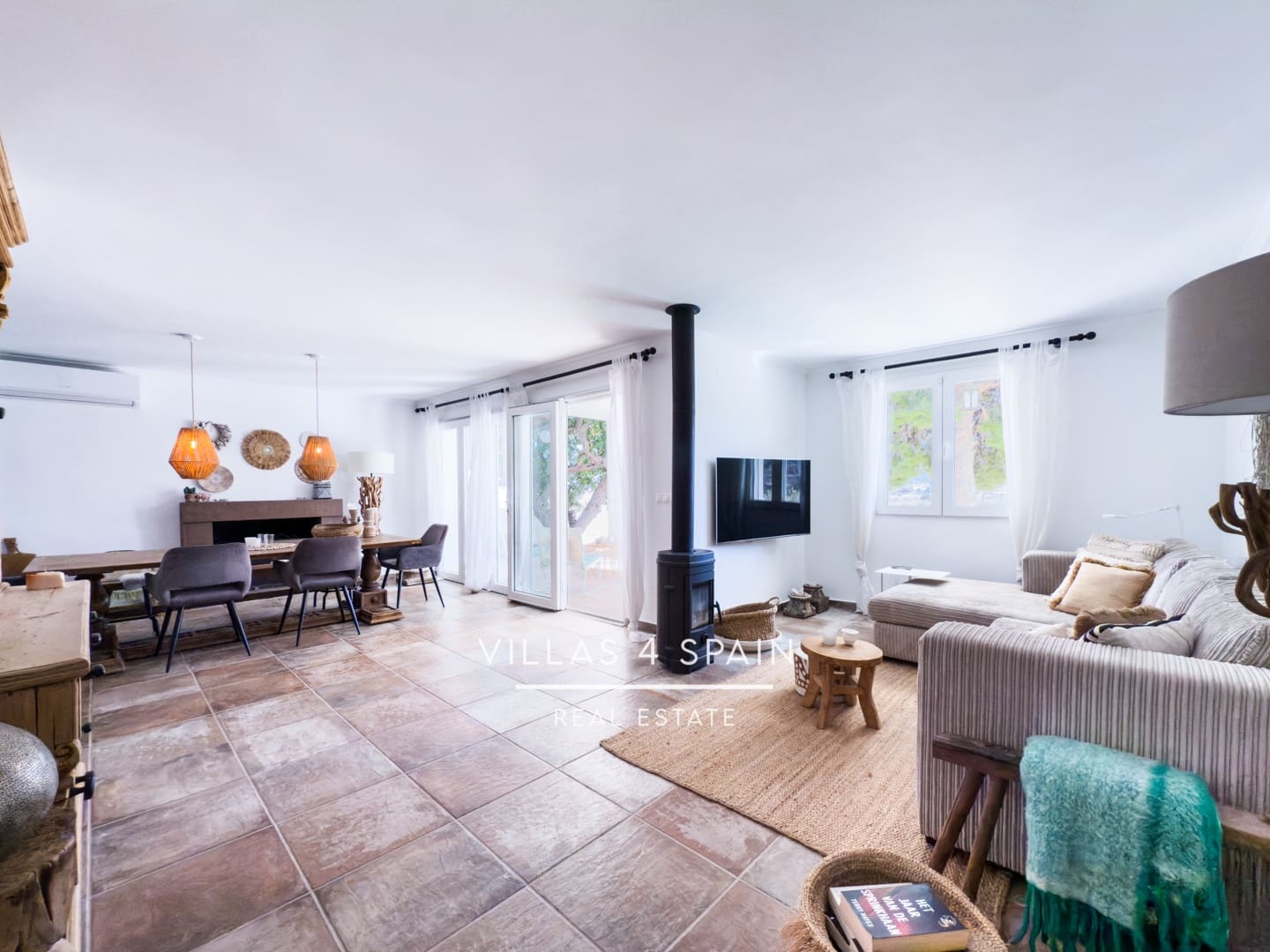 8 sypialnia Willa na sprzedaż w La Romana z basenem garażem - 789 000 € (Ref: 8847126)