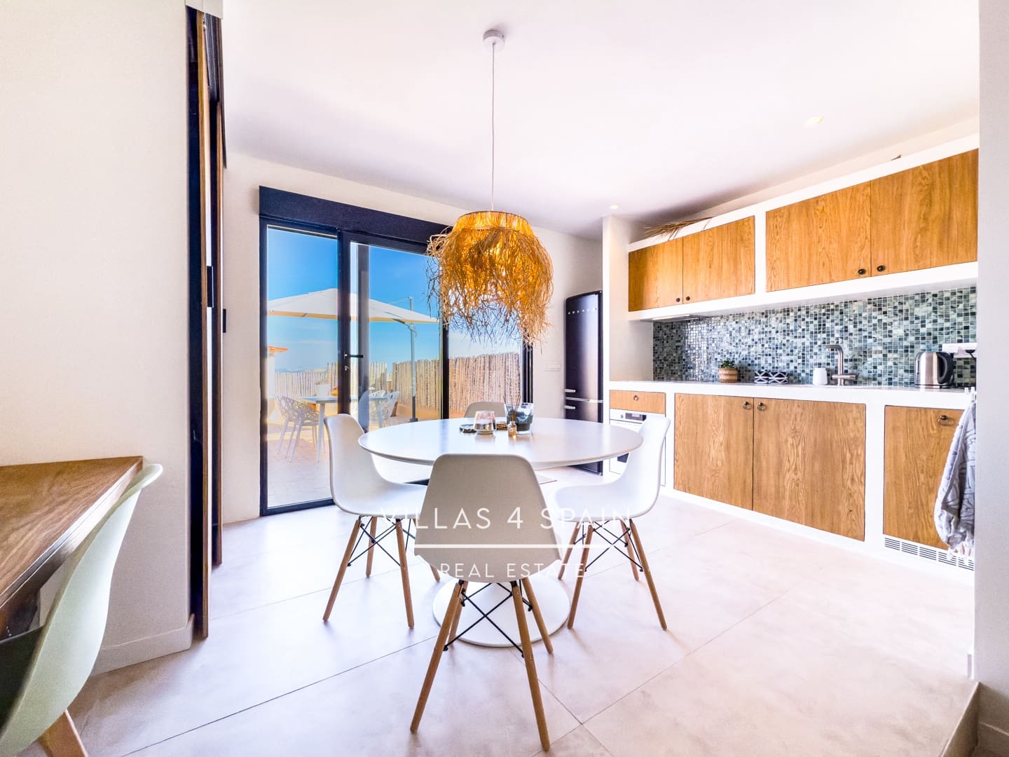 8 sypialnia Willa na sprzedaż w La Romana z basenem garażem - 789 000 € (Ref: 8847126)