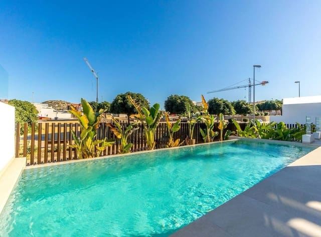 4 bedroom Villa for sale in La Marquesa, Rojales with pool - € 679,000 (Ref: 8896091)