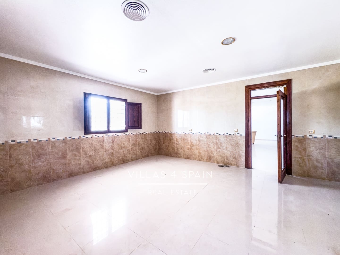 8 slaapkamer Villa te koop in Totana met zwembad garage - € 619.000 (Ref: 8929757)