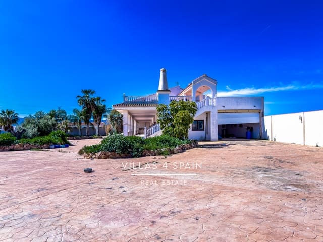 8 bedroom Villa for sale in Totana with pool garage - € 619,000 (Ref: 8929757)