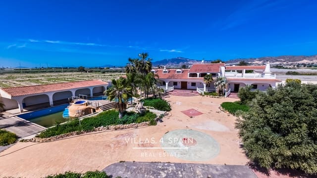8 bedroom Villa for sale in Totana with pool garage - € 619,000 (Ref: 8929757)