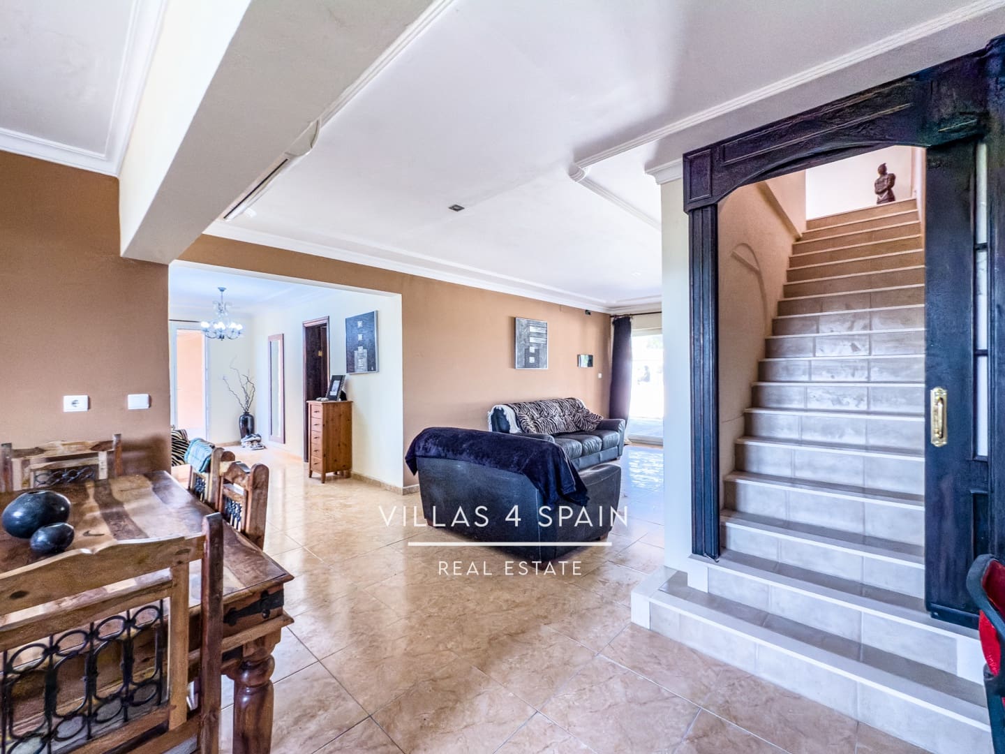 12 makuuhuone Huvila myytävänä paikassa Crevillente / Crevillent mukana uima-altaan - 595 000 € (Ref: 9019784)