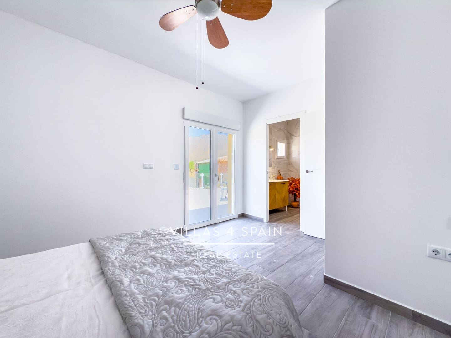 Casa de 4 habitaciones en La Canalosa en venta - 199.995 € (Ref: 9084838)