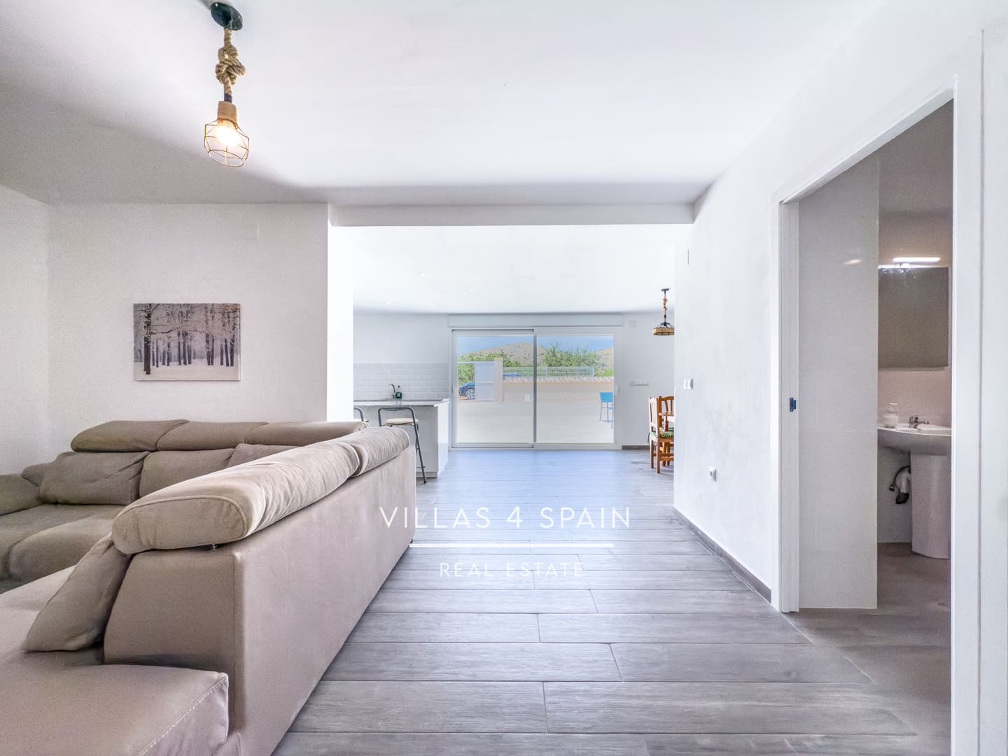 Casa de 4 habitaciones en La Canalosa en venta - 199.995 € (Ref: 9084838)