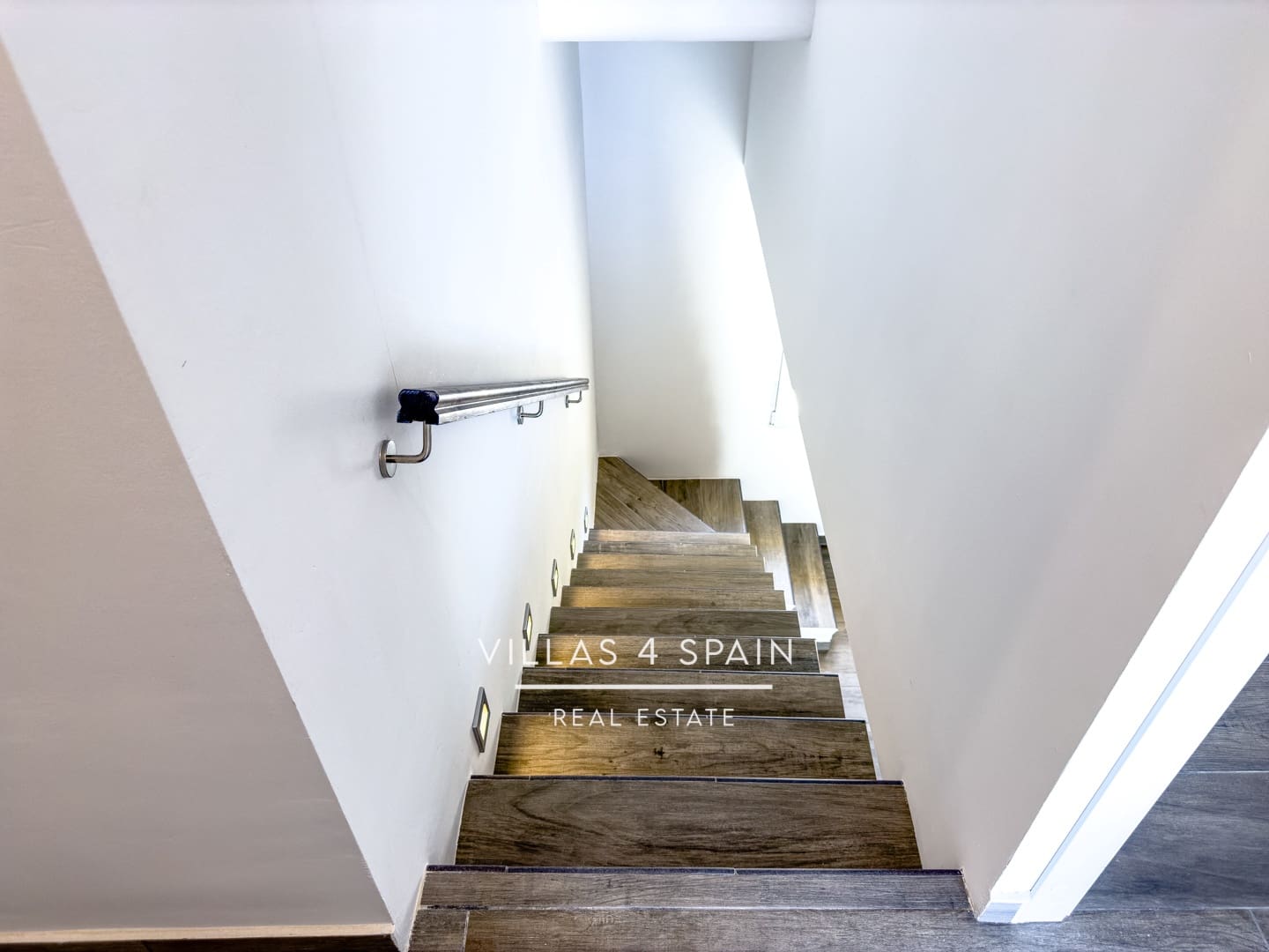 Casa de 4 habitaciones en La Canalosa en venta - 199.995 € (Ref: 9084838)