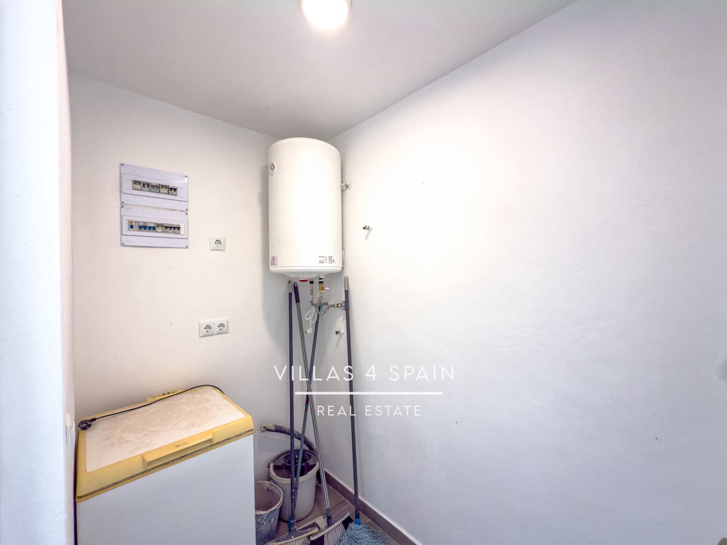 Casa de 4 habitaciones en La Canalosa en venta - 199.995 € (Ref: 9084838)