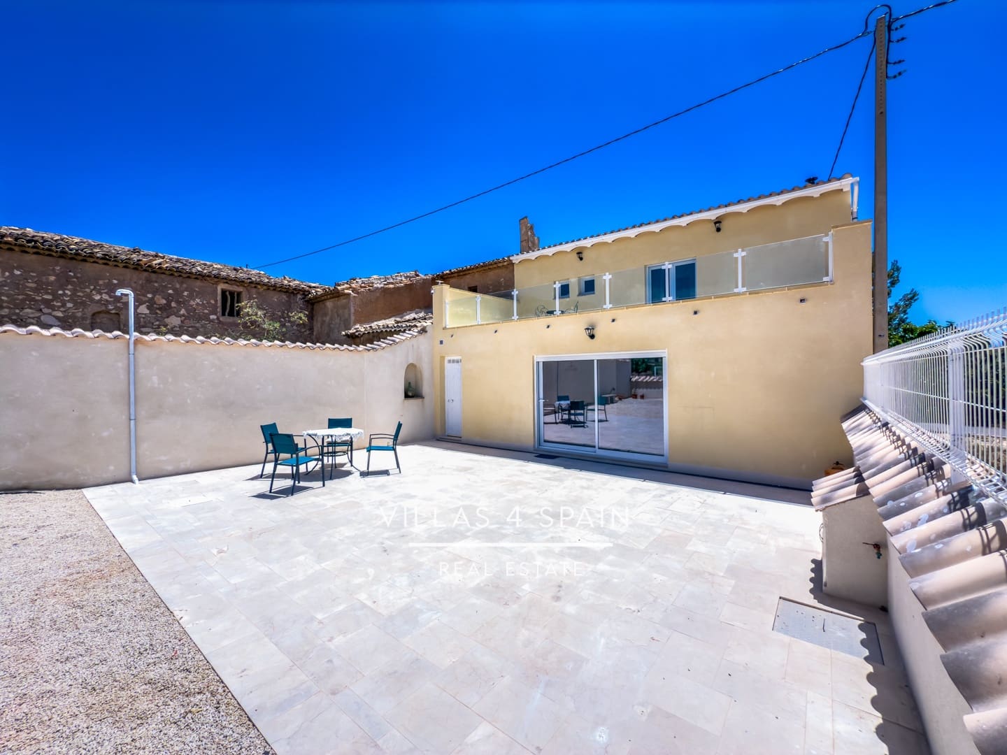 Casa de 4 habitaciones en La Canalosa en venta - 199.995 € (Ref: 9084838)