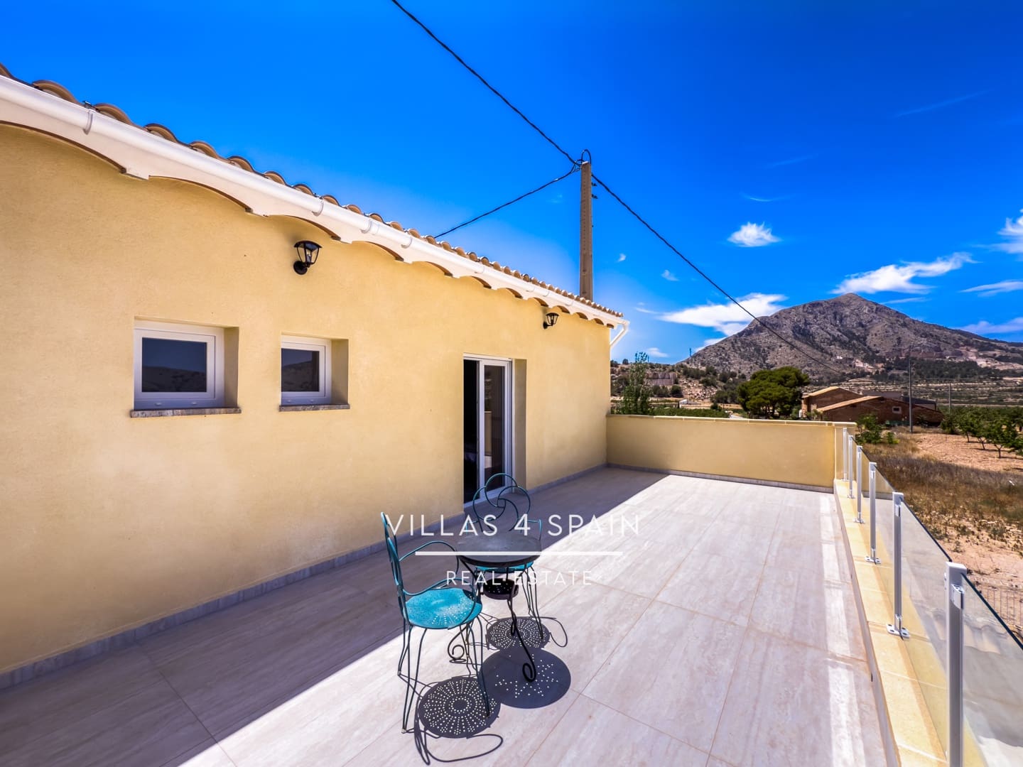 Casa de 4 habitaciones en La Canalosa en venta - 199.995 € (Ref: 9084838)