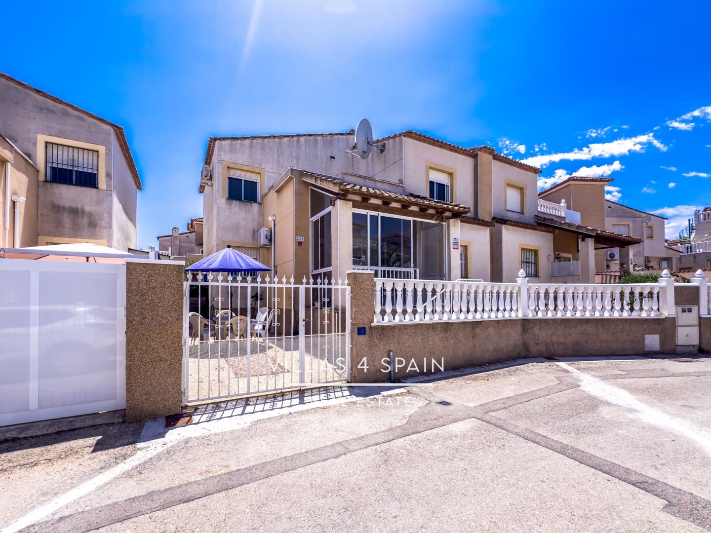 3 sypialnia Dom blizniak na sprzedaż w Algorfa z basenem - 150 000 € (Ref: 9088444)