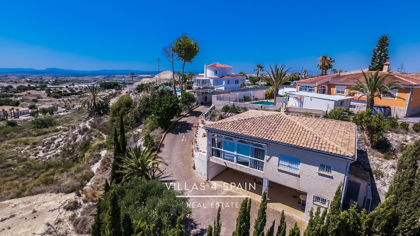 2 bedroom Villa for sale in Fortuna with garage - € 168,000 (Ref: 9099430)