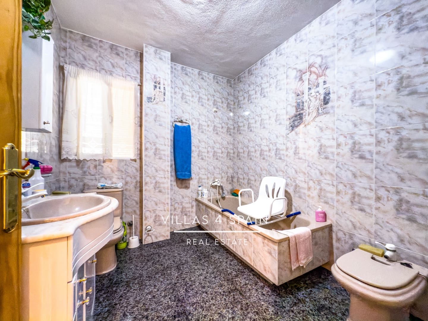 8 soverom Hus til salgs i Fortuna - € 174 000 (Ref: 9126100)