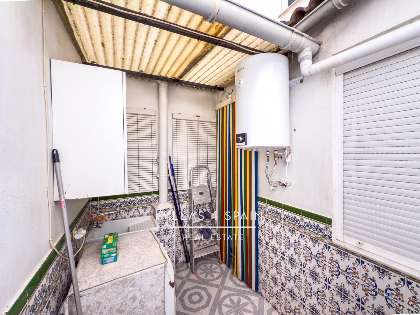 8 soverom Hus til salgs i Fortuna - € 174 000 (Ref: 9126100)