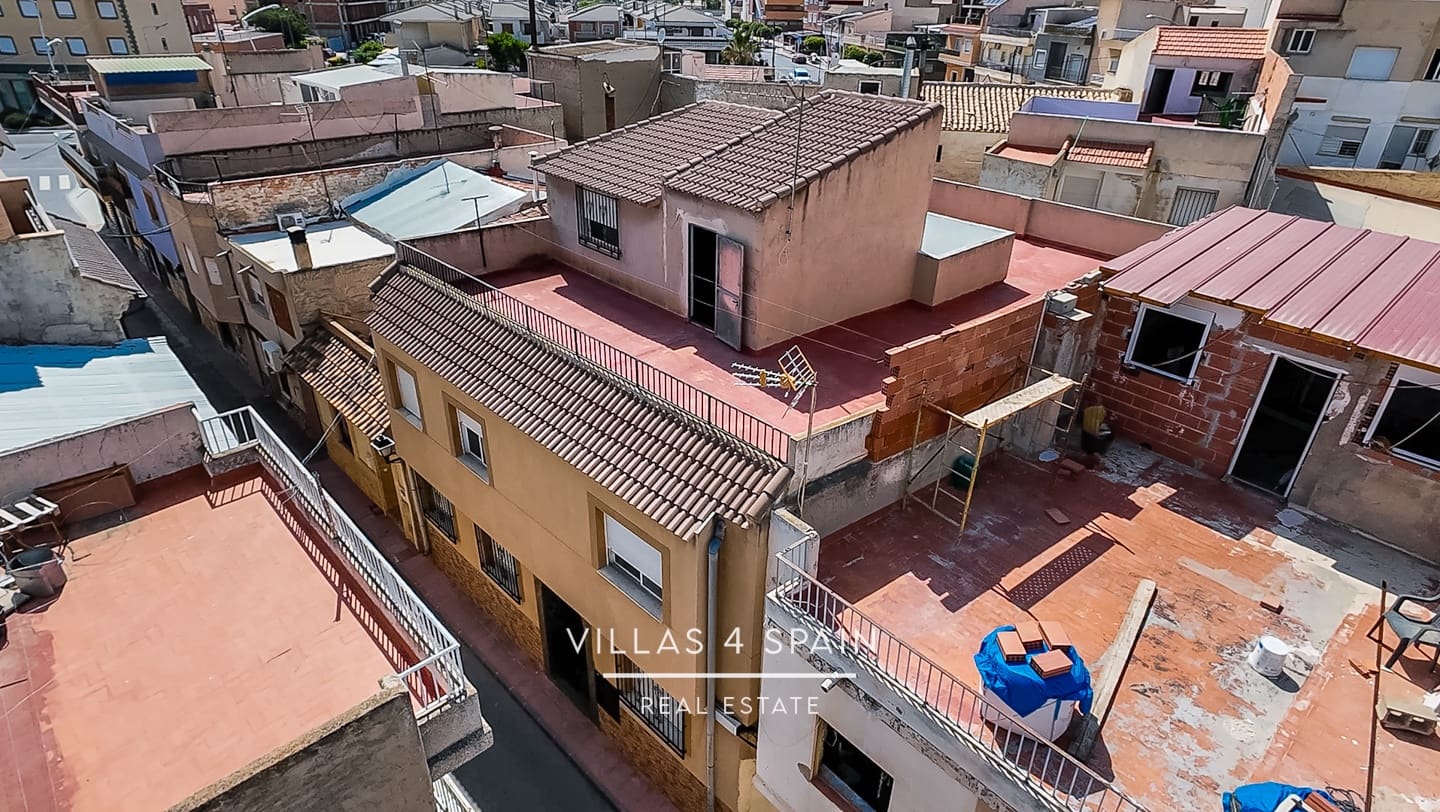 8 soverom Hus til salgs i Fortuna - € 174 000 (Ref: 9126100)