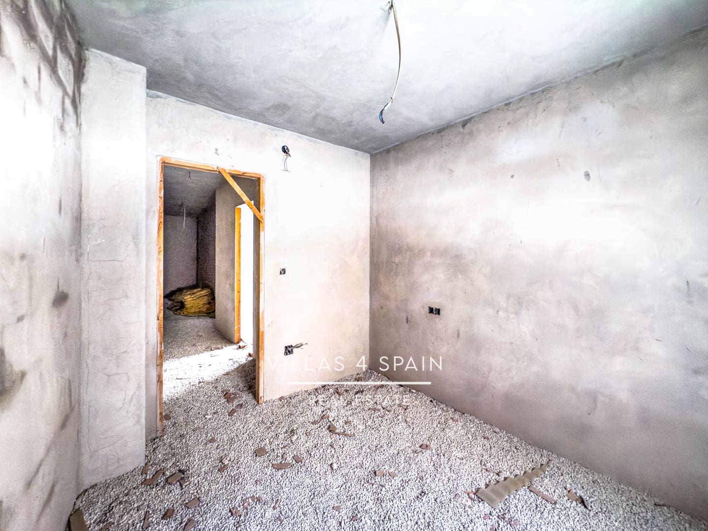 8 soverom Hus til salgs i Fortuna - € 174 000 (Ref: 9126100)