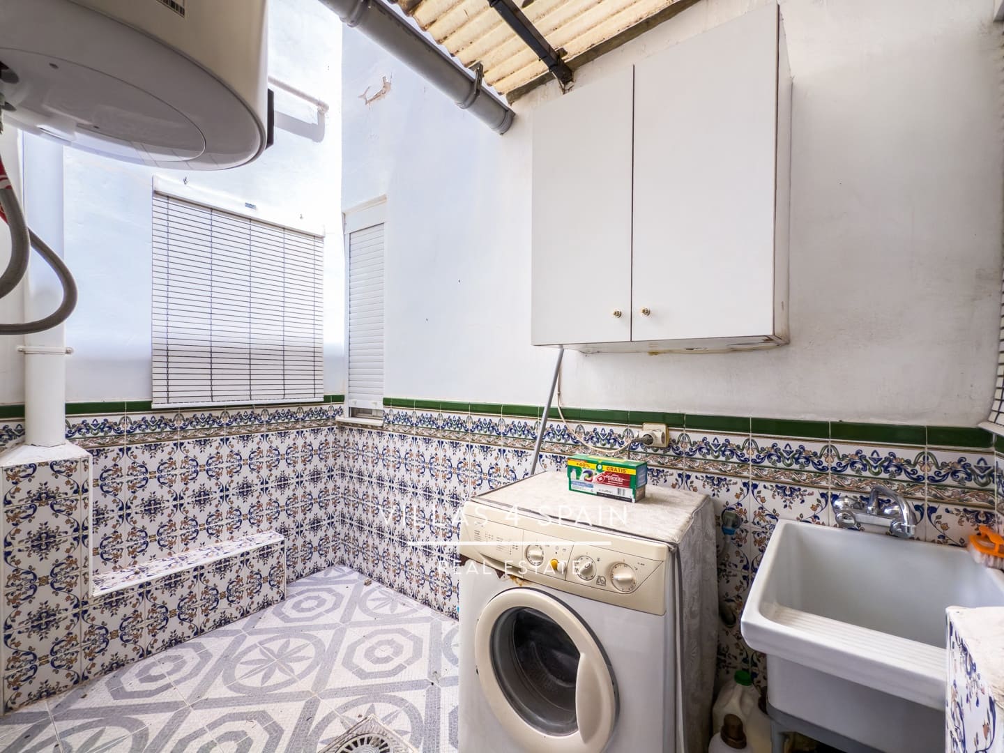 8 soverom Hus til salgs i Fortuna - € 174 000 (Ref: 9126100)