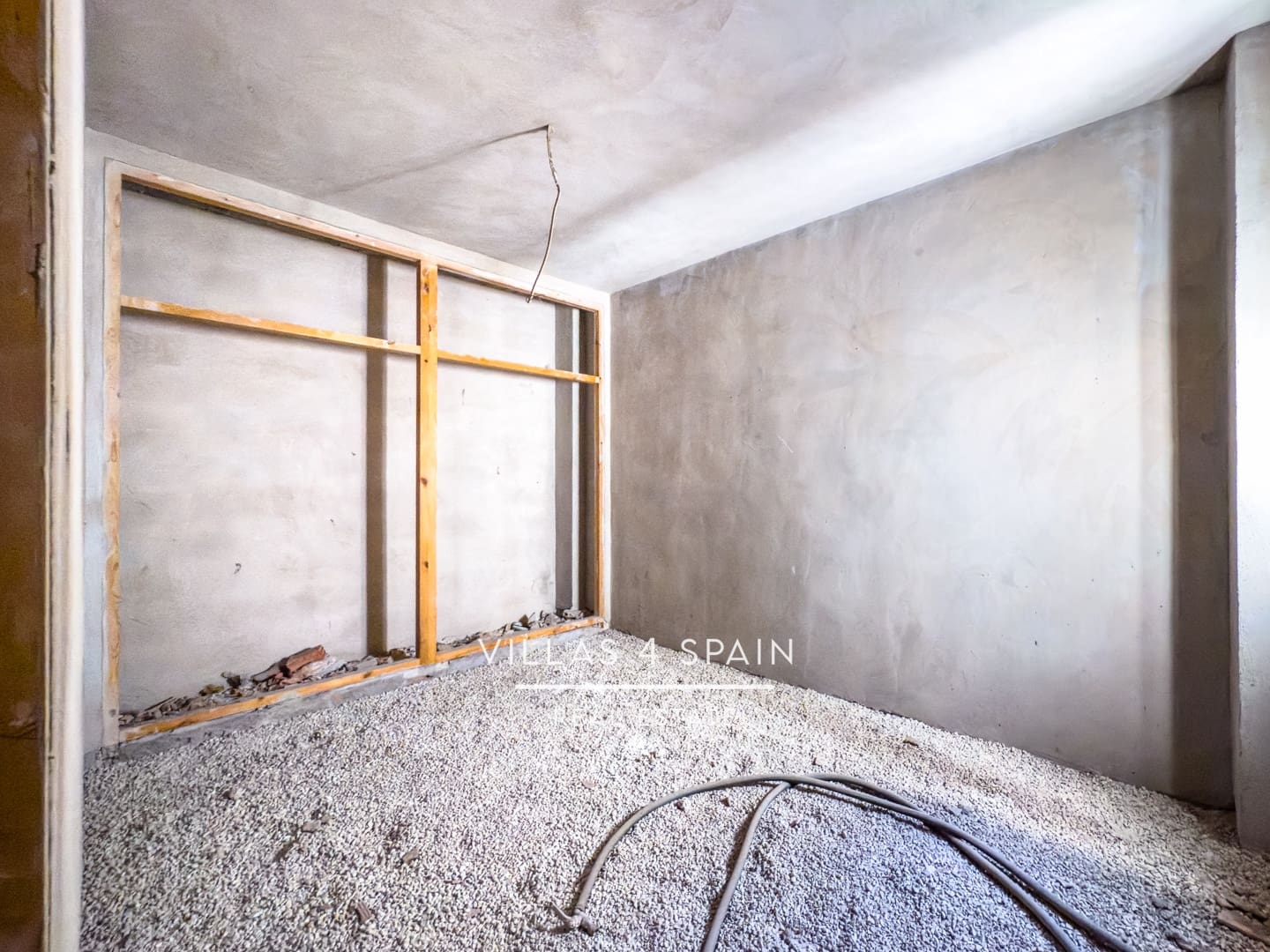 8 soverom Hus til salgs i Fortuna - € 174 000 (Ref: 9126100)