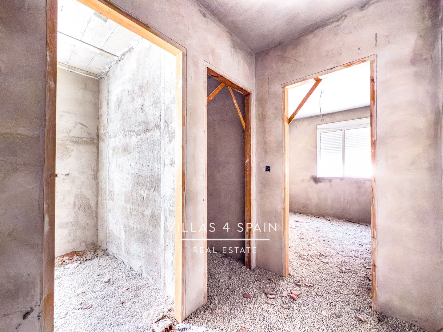 8 soverom Hus til salgs i Fortuna - € 174 000 (Ref: 9126100)