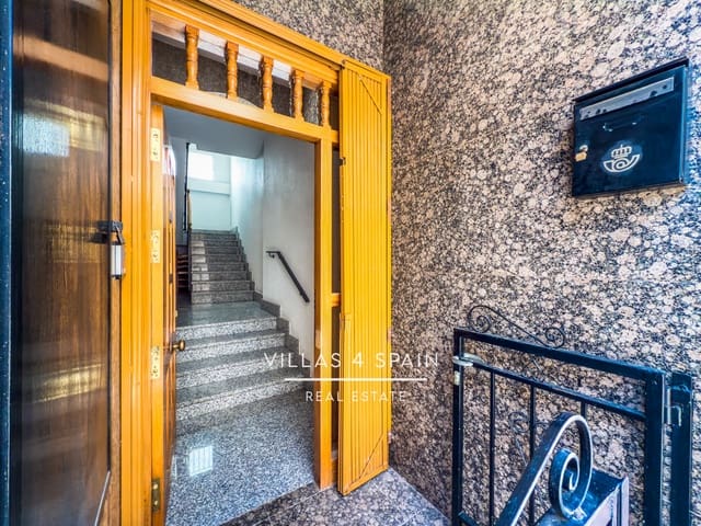 8 bedroom Townhouse for sale in Fortuna - € 174,000 (Ref: 9126100)