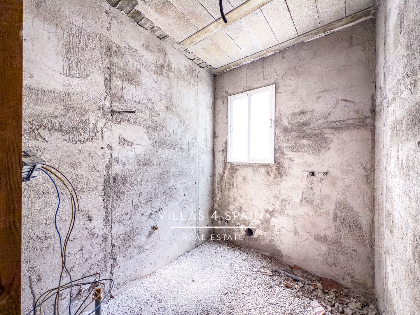 8 soverom Hus til salgs i Fortuna - € 174 000 (Ref: 9126100)