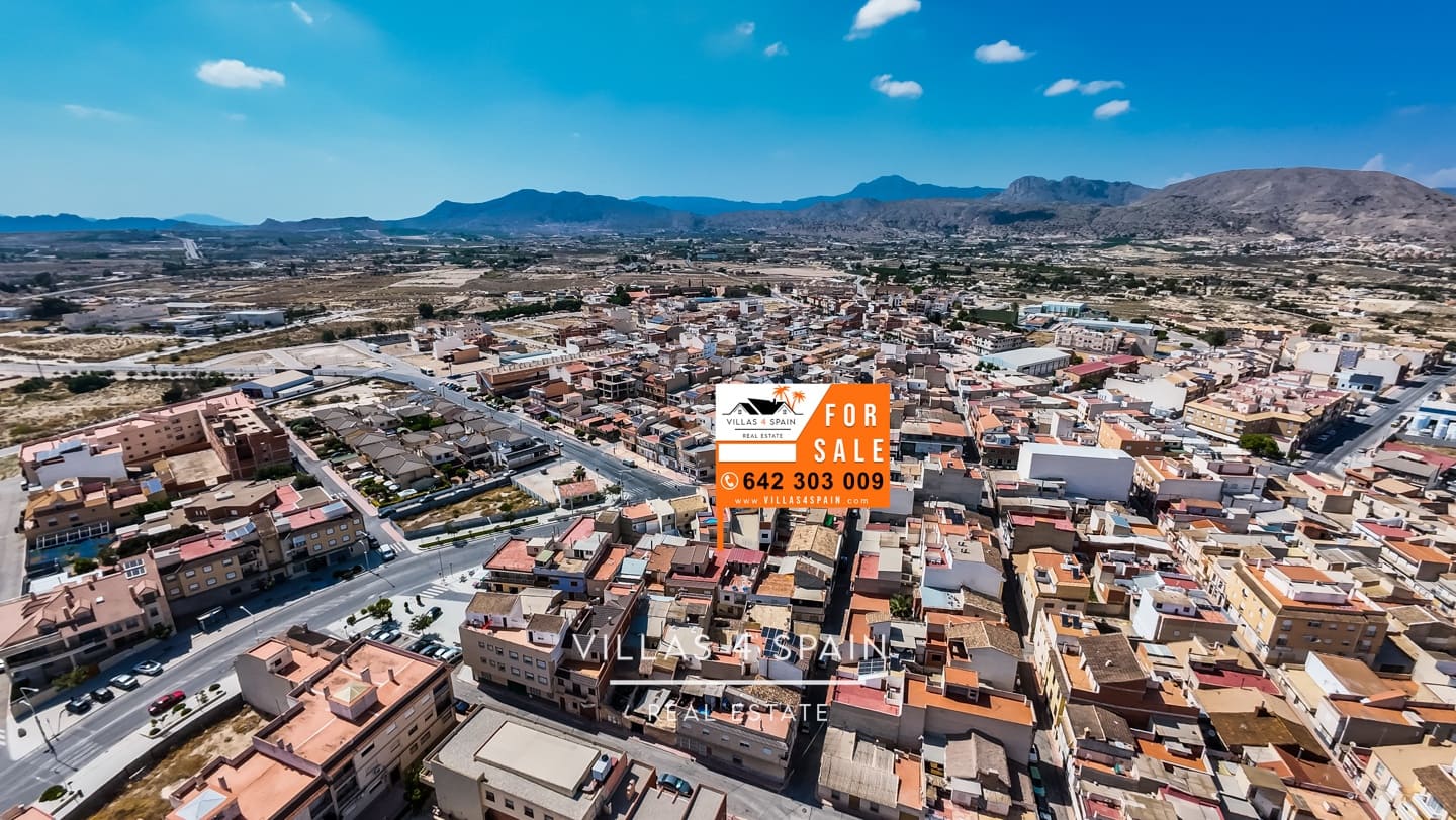 8 soverom Hus til salgs i Fortuna - € 174 000 (Ref: 9126100)