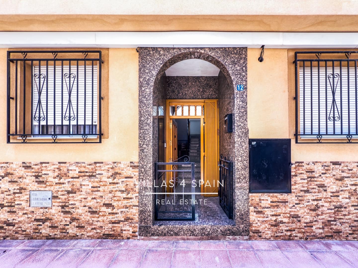 8 soverom Hus til salgs i Fortuna - € 174 000 (Ref: 9126100)