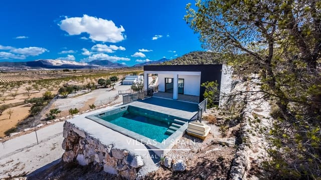 3 soveværelse Villa til salg i Pinoso med swimmingpool garage - € 339.995 (Ref: 9131165)