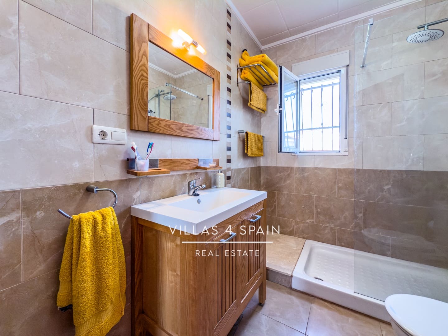 4 soveværelse Villa til salg i Ciudad Quesada med swimmingpool garage - € 485.000 (Ref: 9180777)