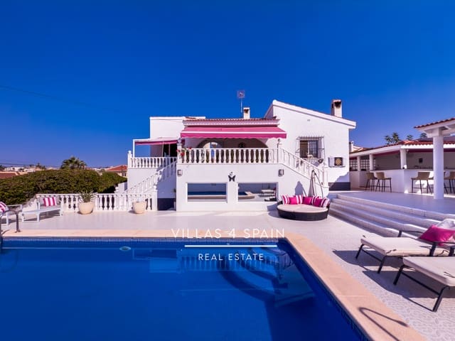 4 bedroom Villa for sale in Ciudad Quesada, Rojales with pool garage - € 485,000 (Ref: 9180777)