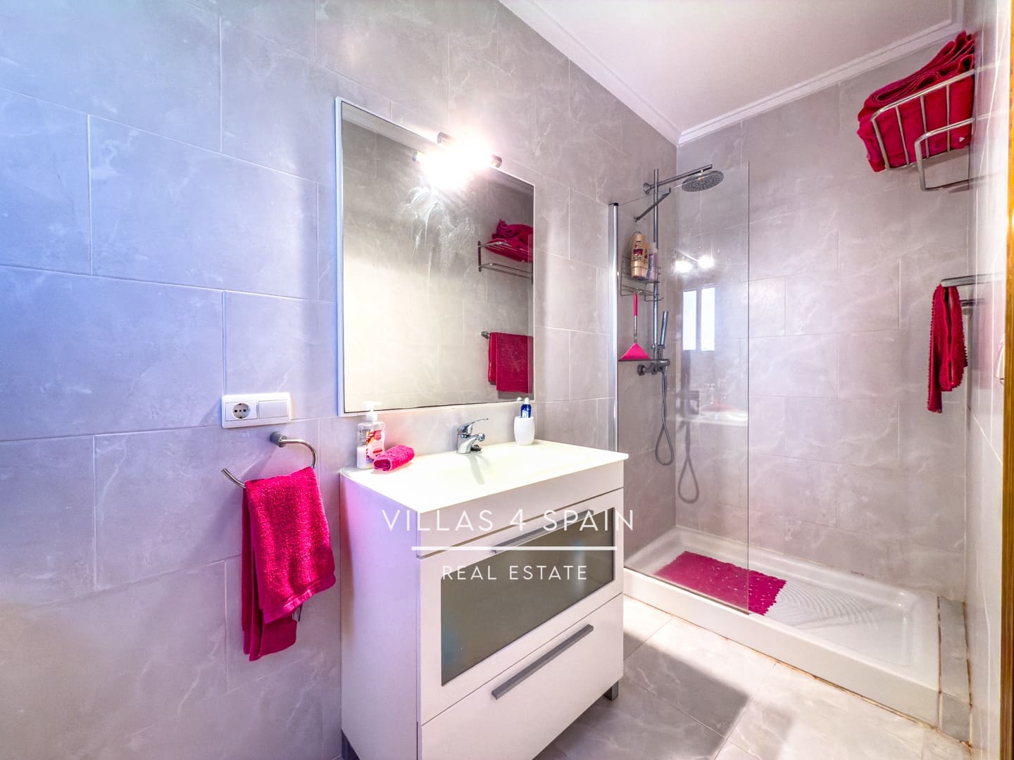 4 soverom Villa til salgs i Ciudad Quesada med svømmebasseng garasje - € 475 000 (Ref: 9183256)