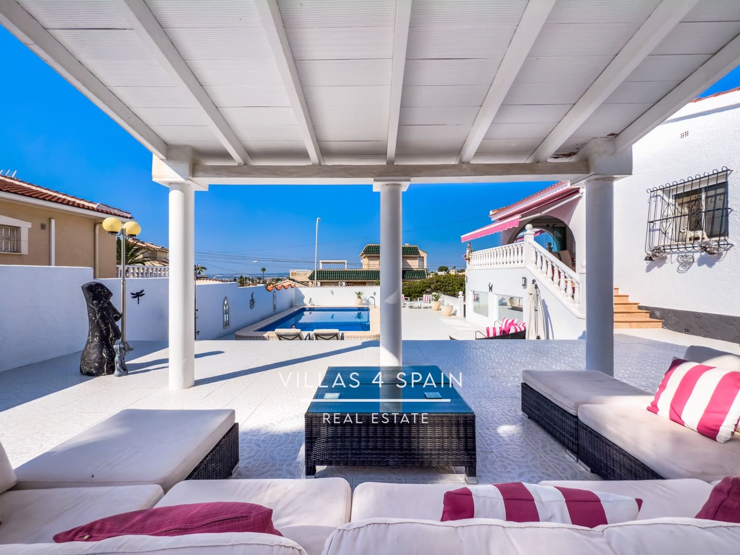 4 soverom Villa til salgs i Ciudad Quesada med svømmebasseng garasje - € 475 000 (Ref: 9183256)