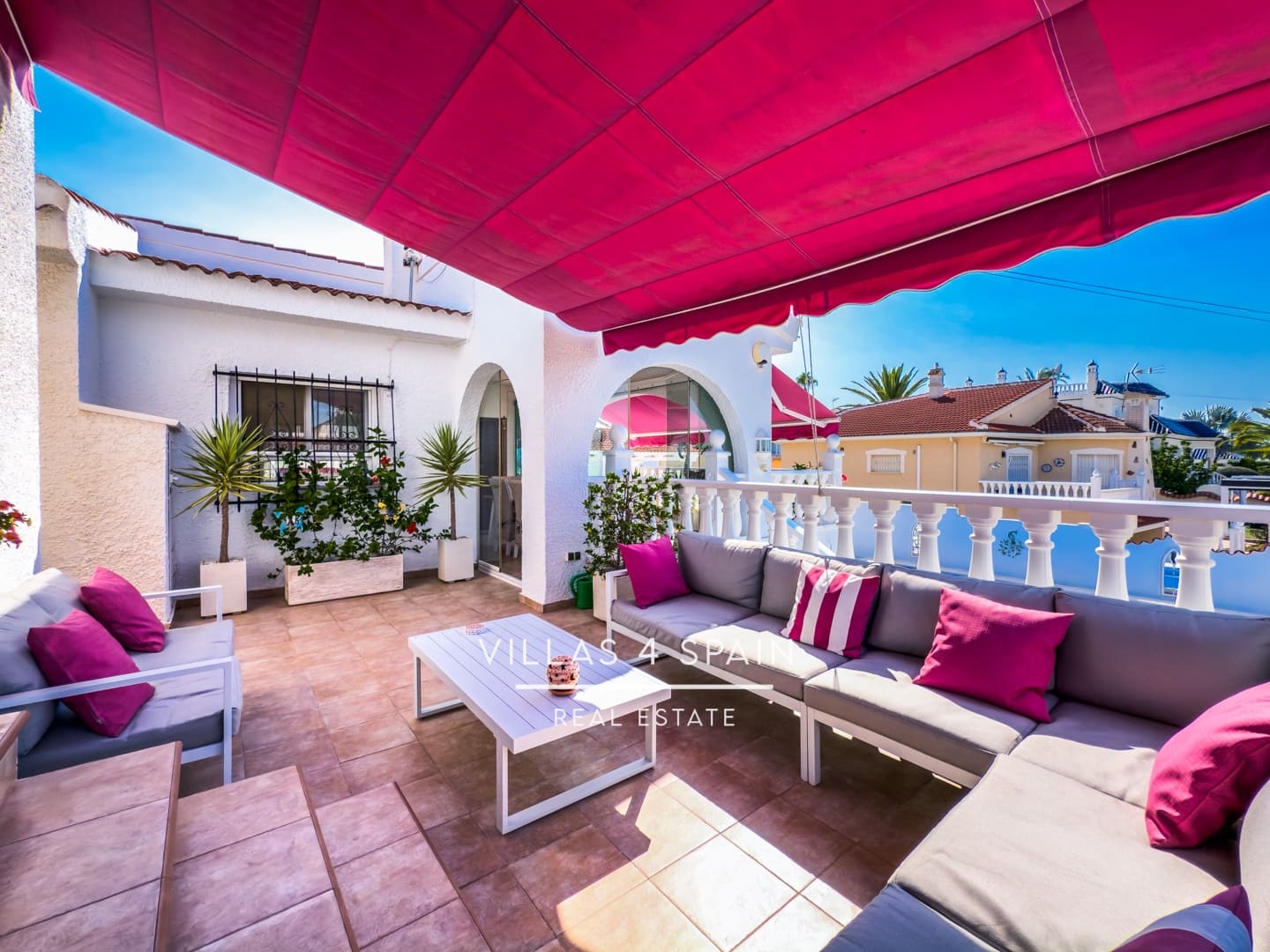 4 soverom Villa til salgs i Ciudad Quesada med svømmebasseng garasje - € 475 000 (Ref: 9183256)