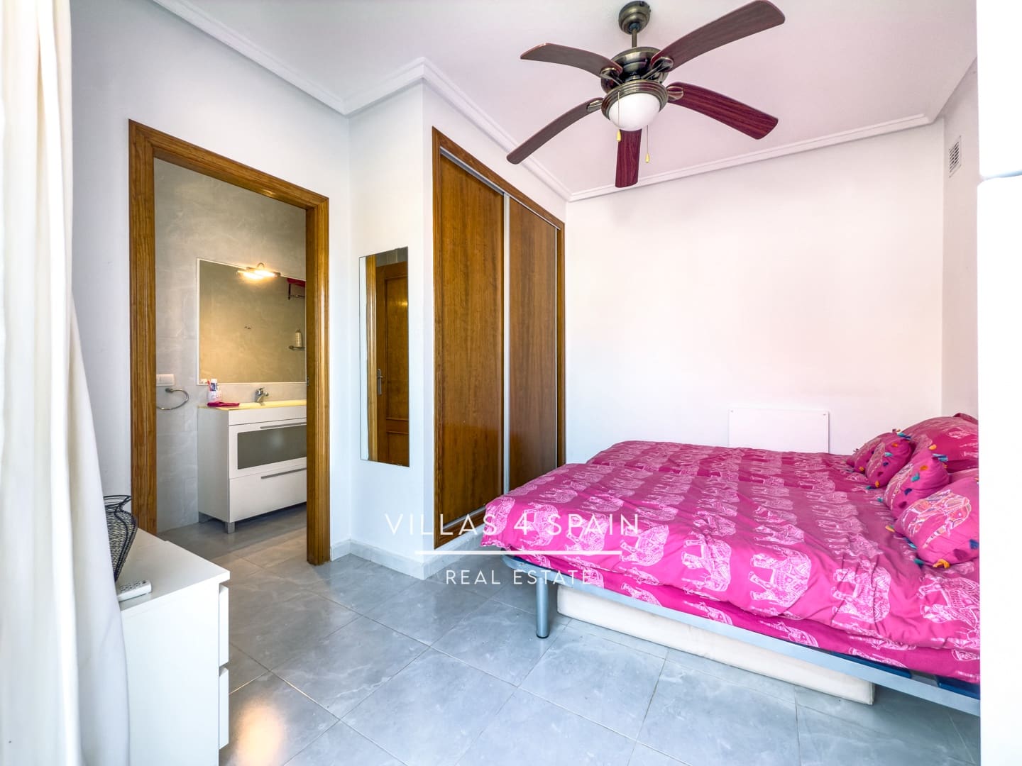 4 soverom Villa til salgs i Ciudad Quesada med svømmebasseng garasje - € 475 000 (Ref: 9183256)