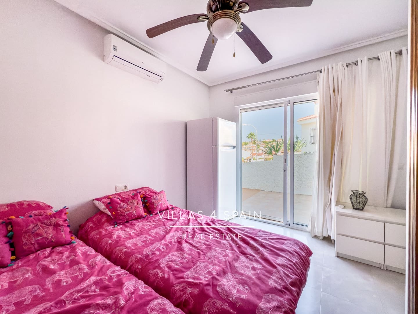 4 soverom Villa til salgs i Ciudad Quesada med svømmebasseng garasje - € 475 000 (Ref: 9183256)