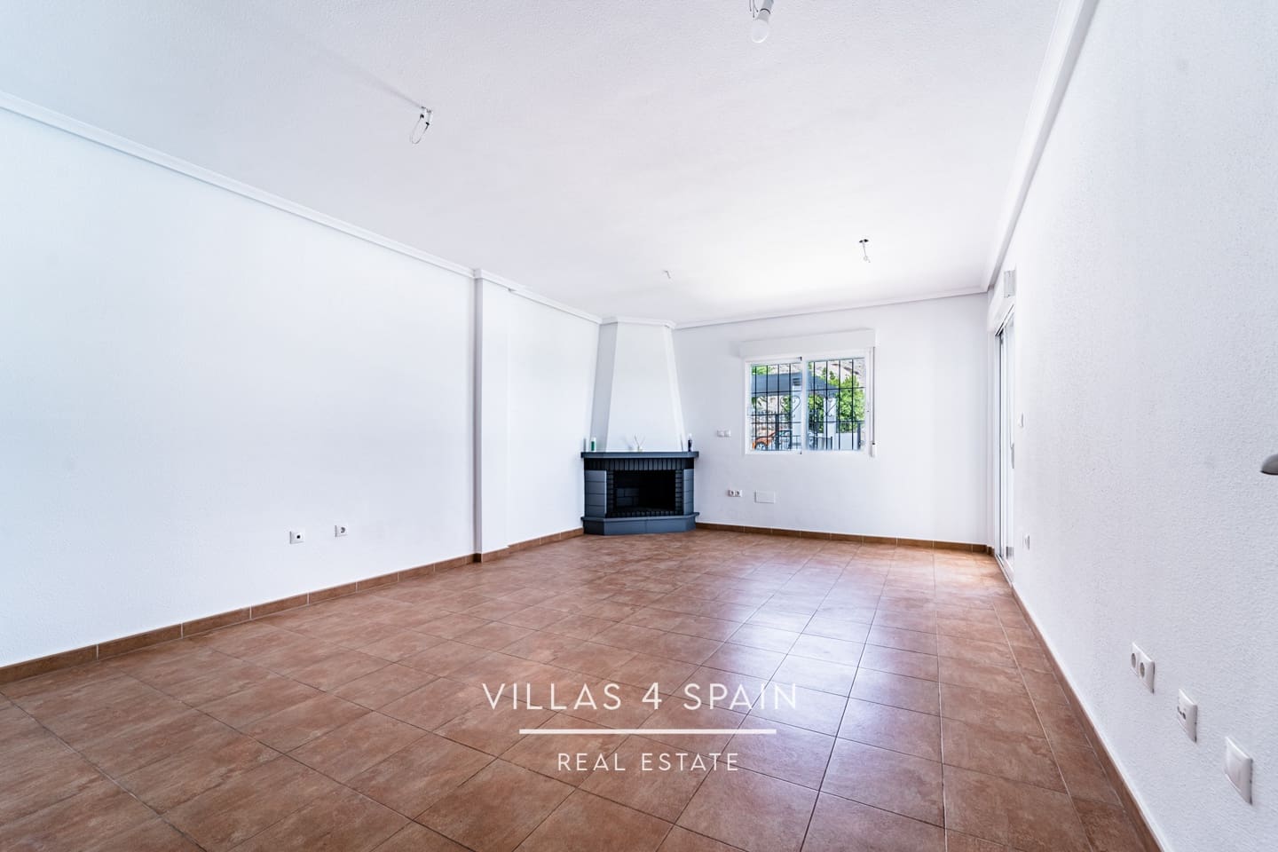 3 soverom Villa til salgs i Fortuna med svømmebasseng garasje - € 319 000 (Ref: 9201961)