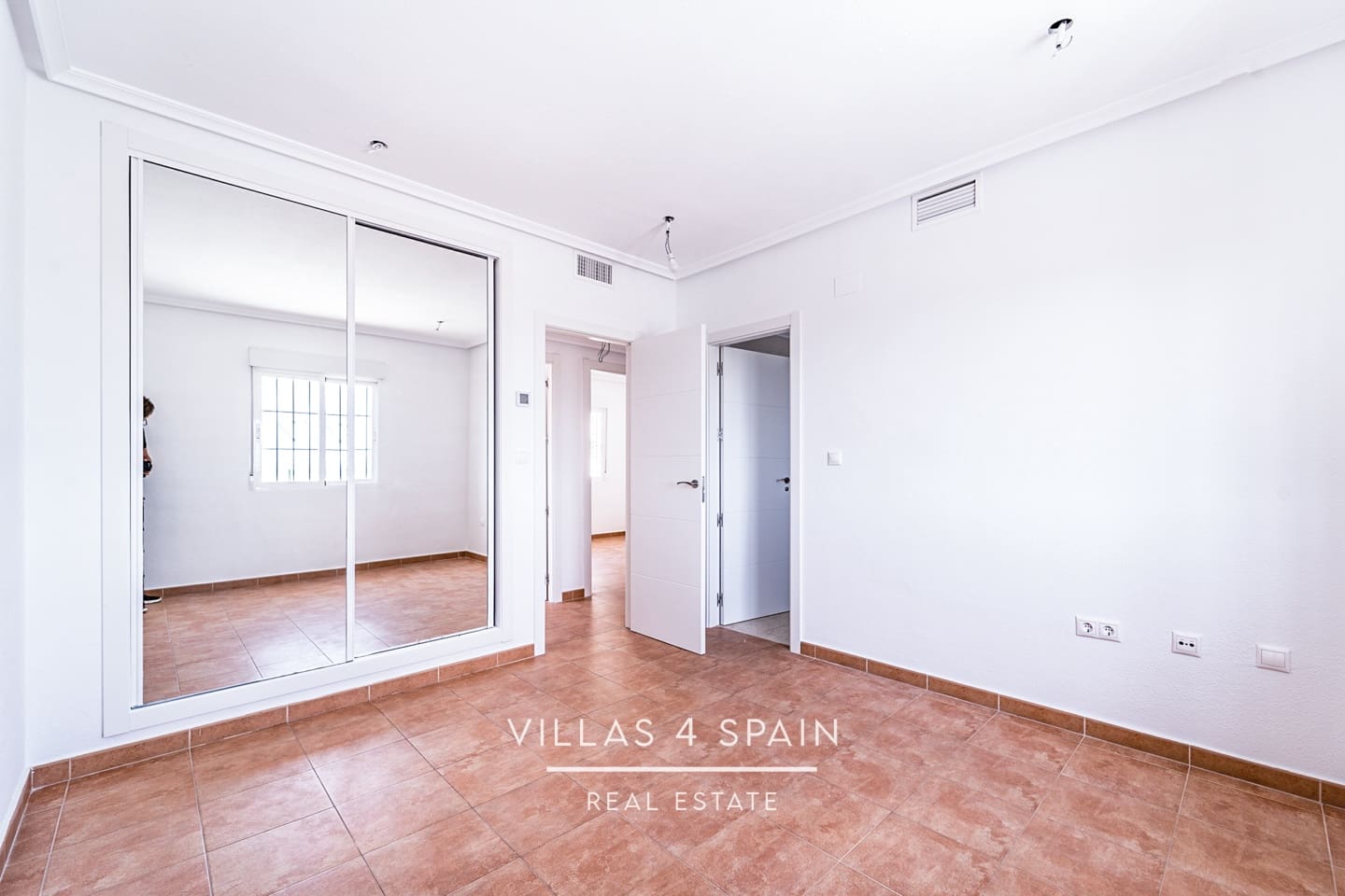 3 soverom Villa til salgs i Fortuna med svømmebasseng garasje - € 319 000 (Ref: 9201961)