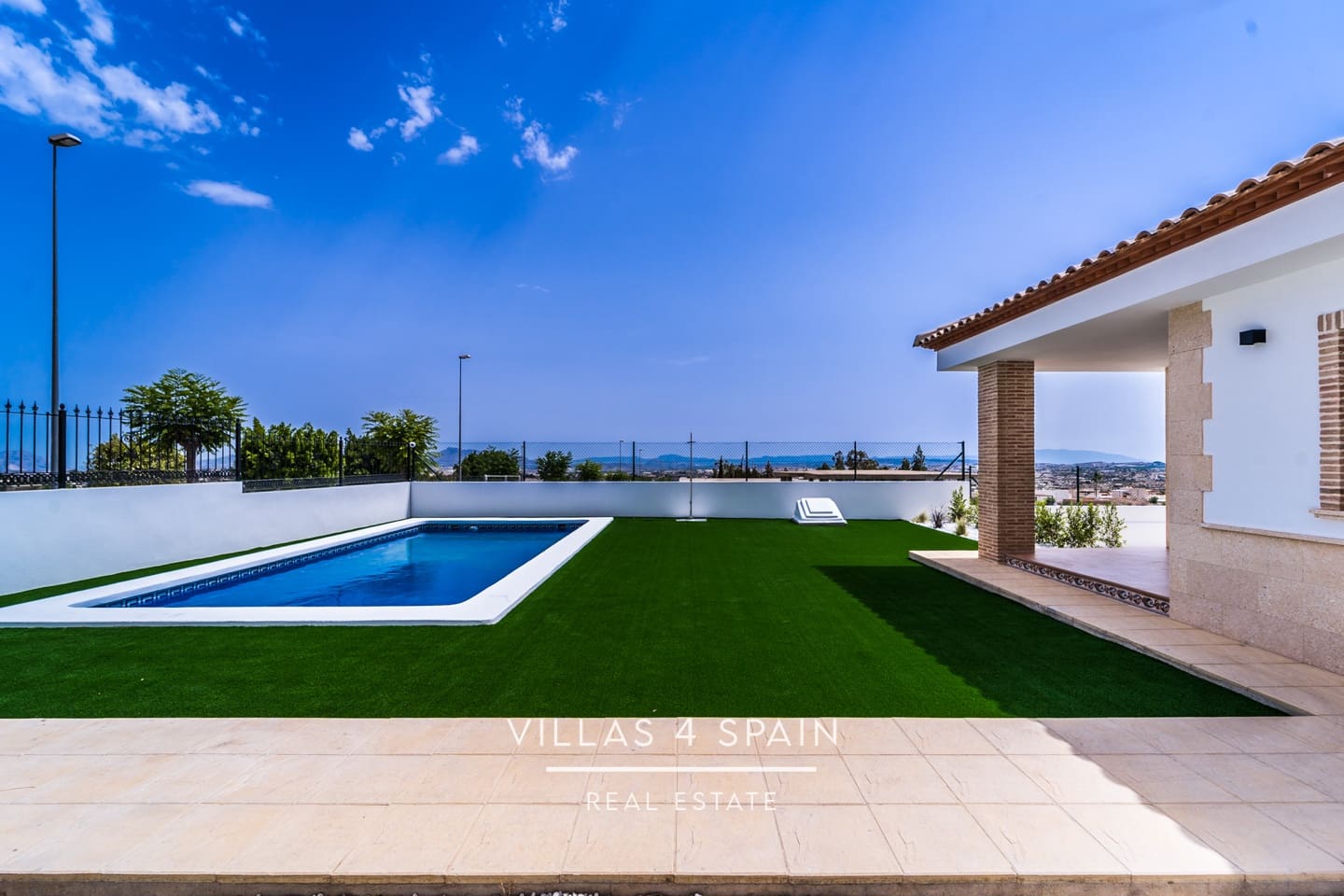 3 soverom Villa til salgs i Fortuna med svømmebasseng garasje - € 319 000 (Ref: 9201961)