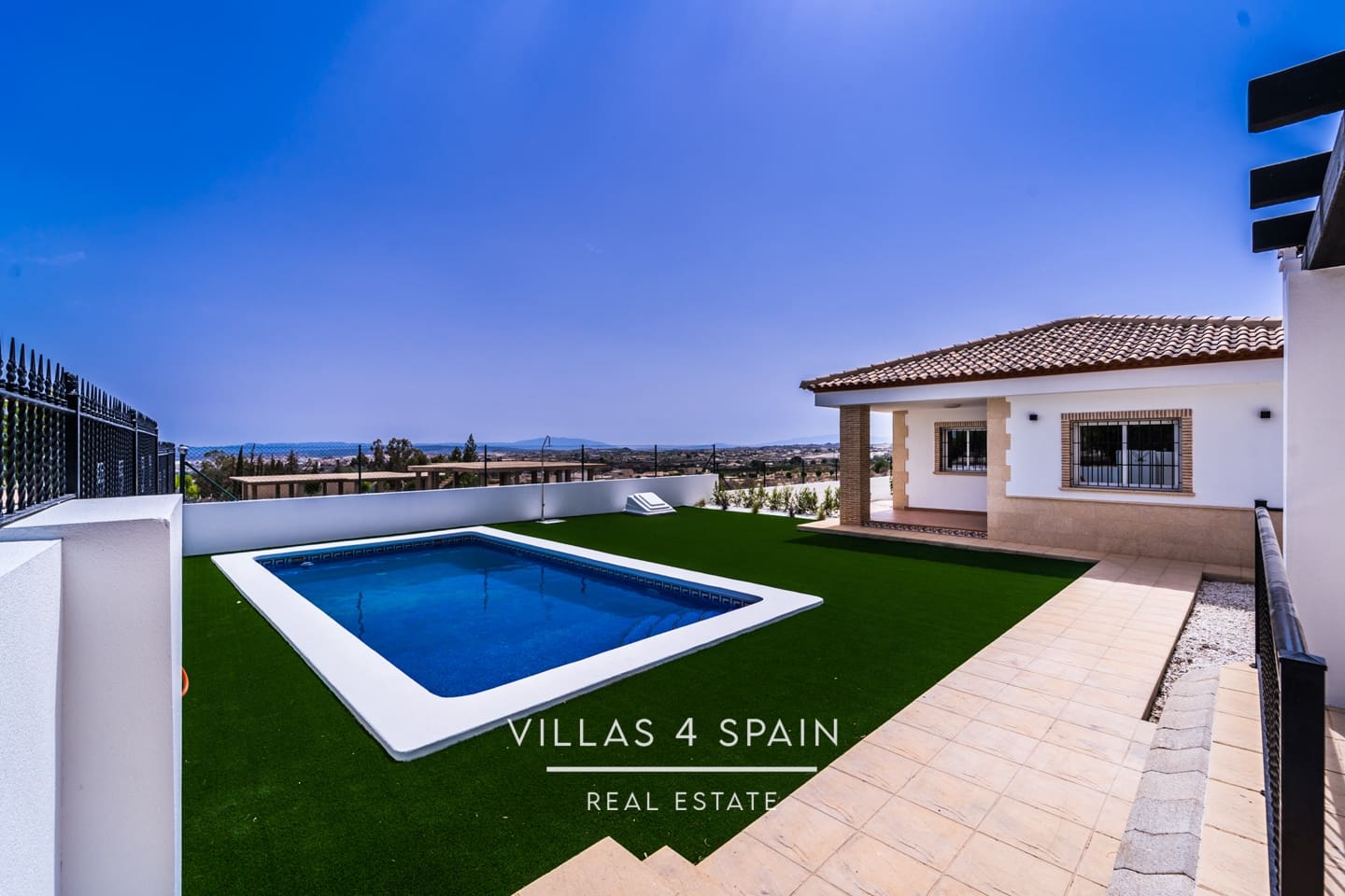 3 soverom Villa til salgs i Fortuna med svømmebasseng garasje - € 319 000 (Ref: 9201961)