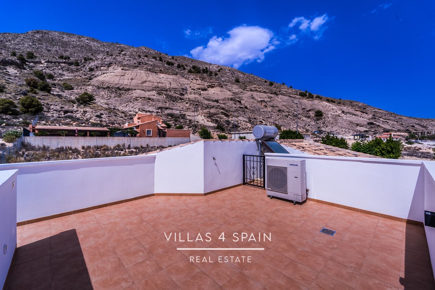 3 soverom Villa til salgs i Fortuna med svømmebasseng garasje - € 319 000 (Ref: 9201961)