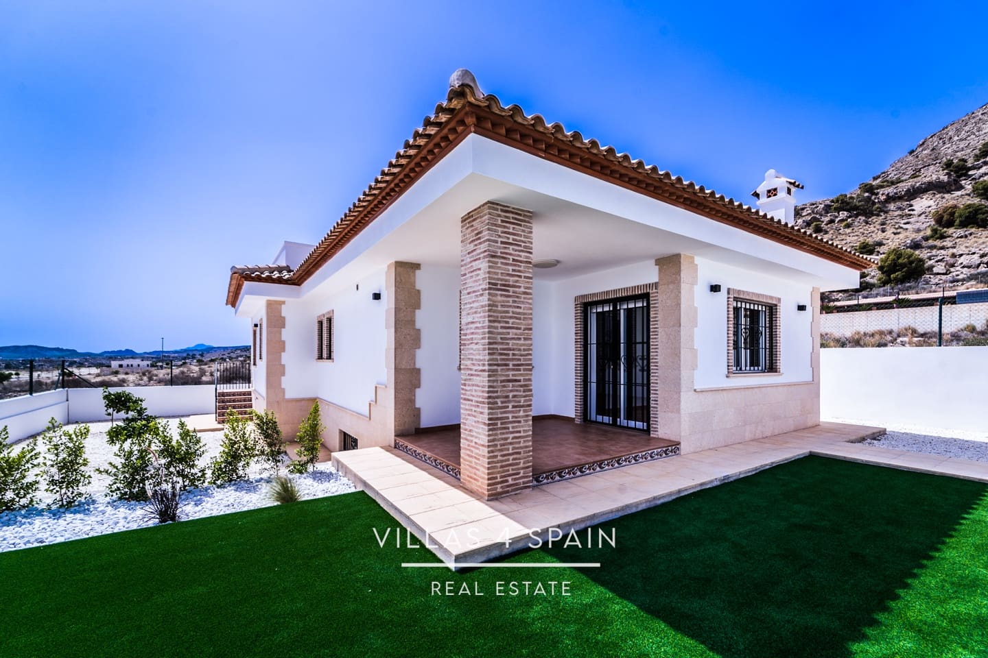 3 soverom Villa til salgs i Fortuna med svømmebasseng garasje - € 319 000 (Ref: 9201961)