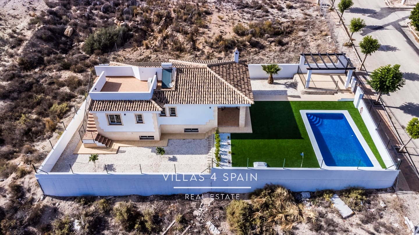 3 soverom Villa til salgs i Fortuna med svømmebasseng garasje - € 319 000 (Ref: 9201961)