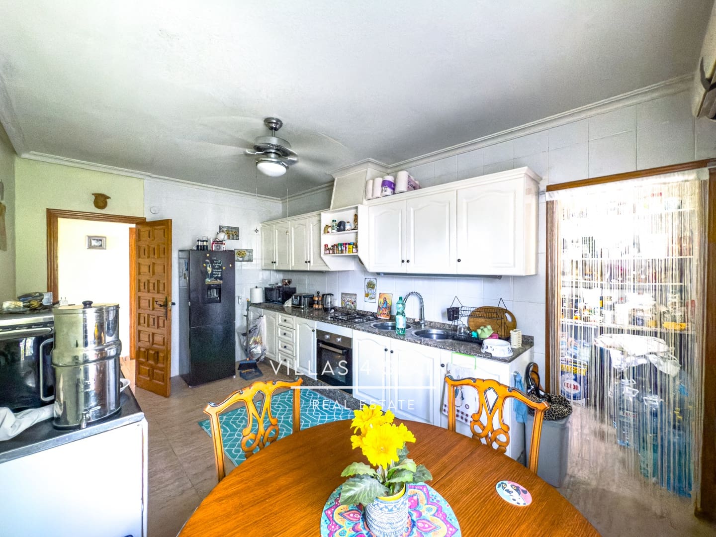 3 bedroom Villa for sale in Albatera with pool - € 229,950 (Ref: 9212505)