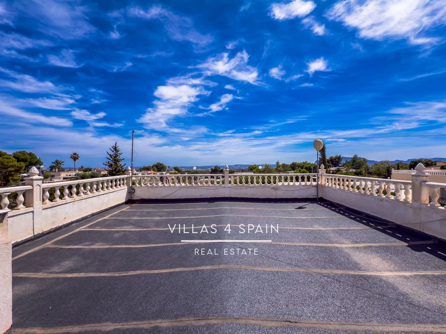 3 bedroom Villa for sale in Albatera with pool - € 229,950 (Ref: 9212505)