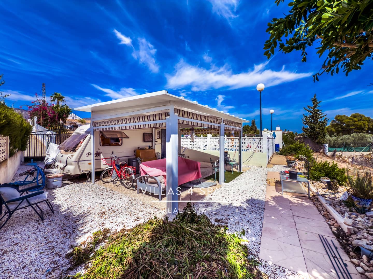 3 bedroom Villa for sale in Albatera with pool - € 229,950 (Ref: 9212505)