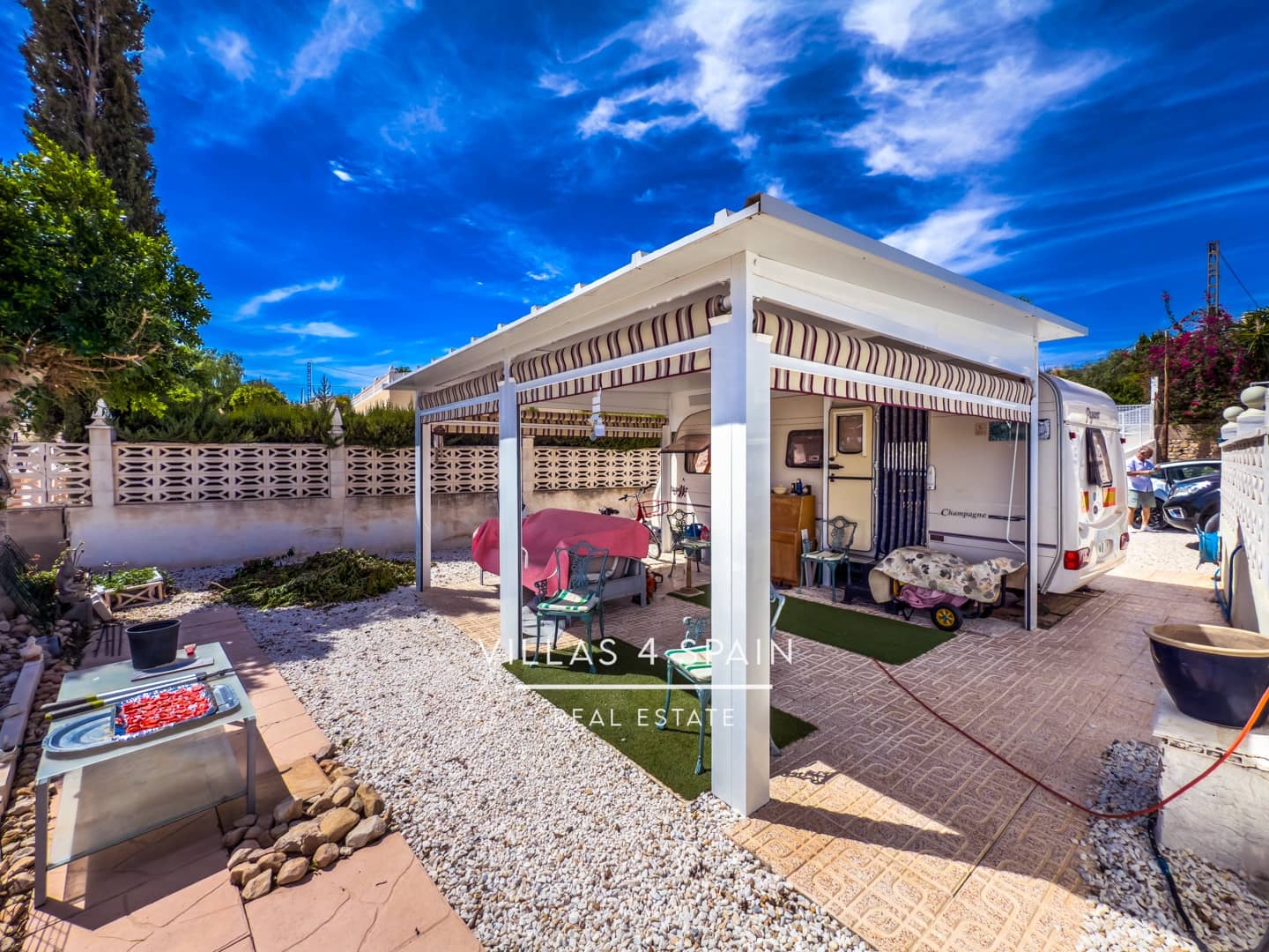 3 bedroom Villa for sale in Albatera with pool - € 229,950 (Ref: 9212505)