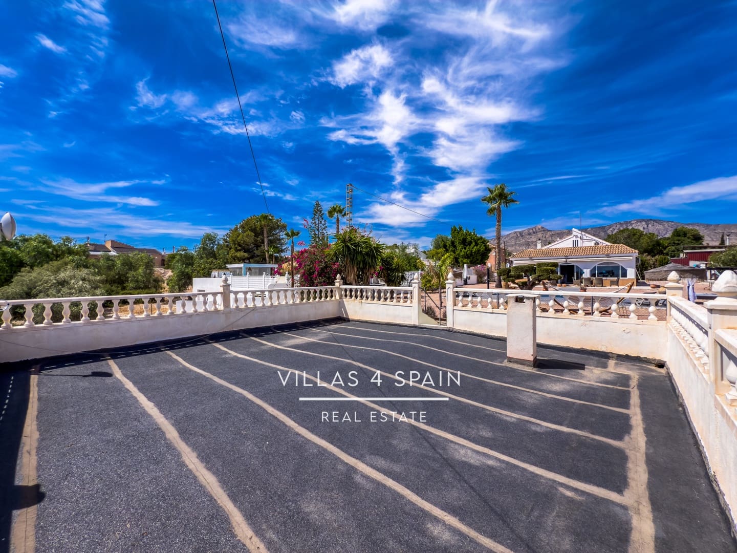 3 bedroom Villa for sale in Albatera with pool - € 229,950 (Ref: 9212505)