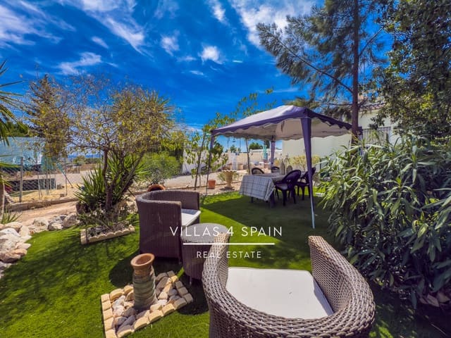 3 bedroom Villa for sale in Albatera with pool - € 229,950 (Ref: 9212505)