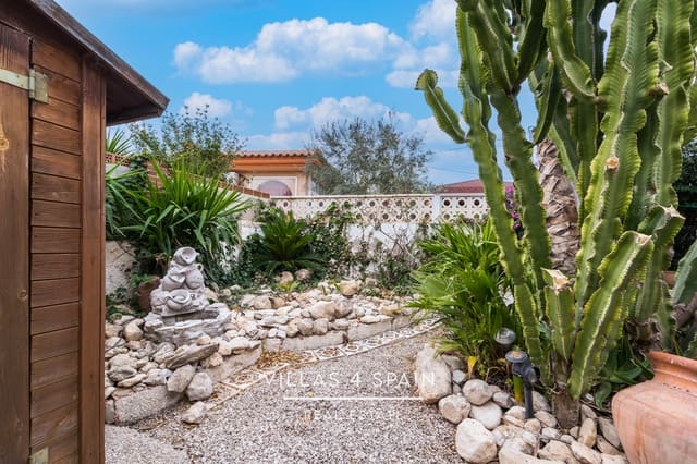 4 bedroom Villa for sale in Fortuna with garage - € 129,950 (Ref: 9280734)