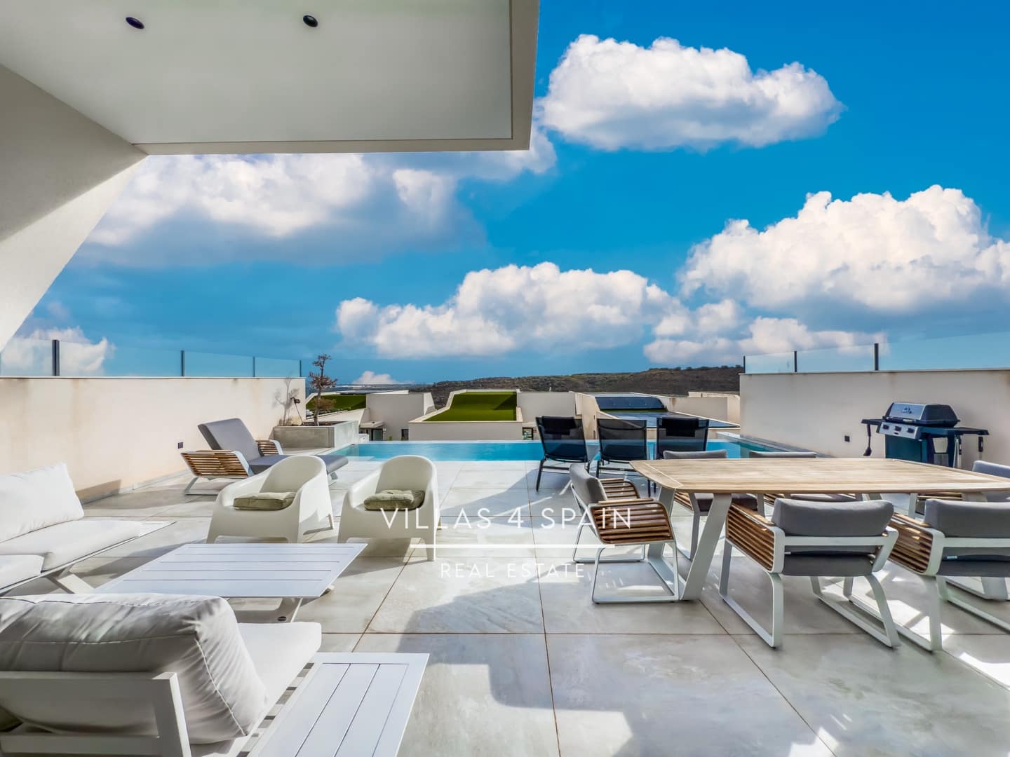 4 bedroom Villa for sale in Rojales with pool - € 789,000 (Ref: 9306285)